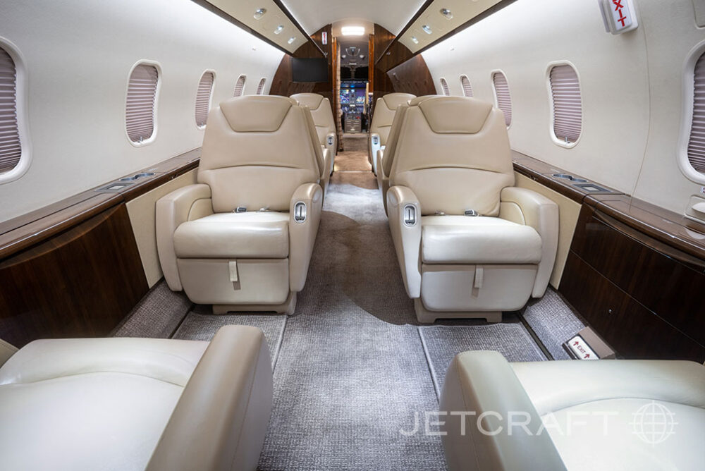 2012 Bombardier Challenger 300 S/N 20375