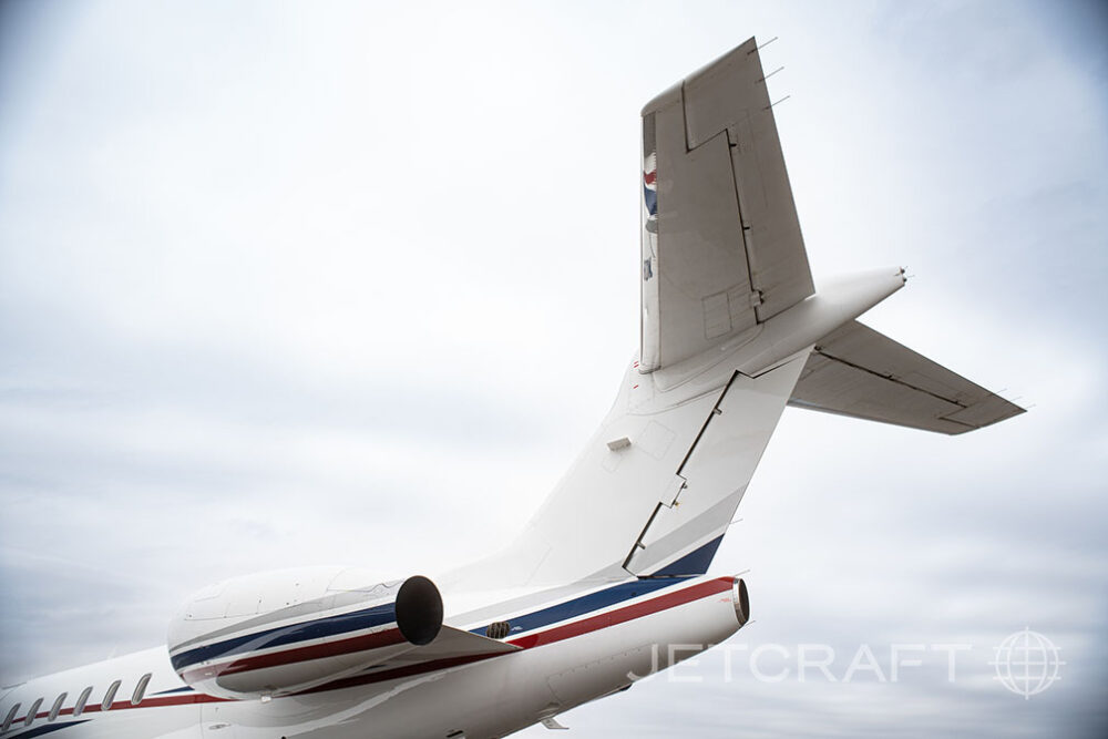 2012 Bombardier Challenger 300 S/N 20375