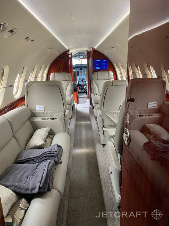 2005 Beechcraft Hawker 800XP S/N 258718